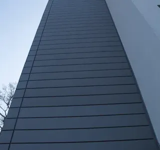Moderne zinken gevelbekleding door Sani Systems