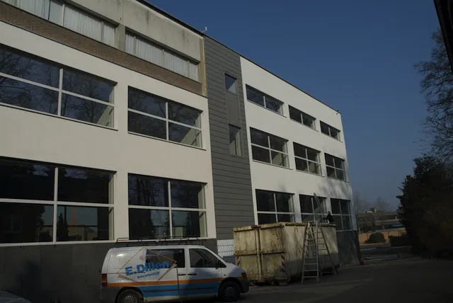 Wit-Gele-Kruis Herentals - totaalzicht op het gebouw